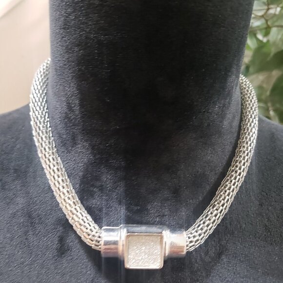 New York Womens Fashion Silver Tone Chain Choker Necklace with Lobster Clasp - Picture 2 of 6